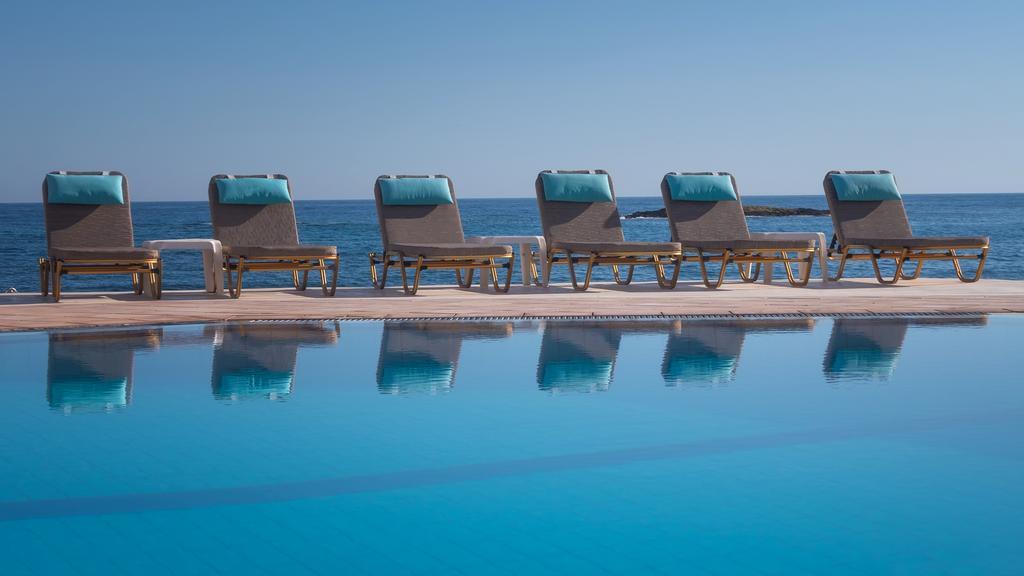 Pyrgos Beach Hotel Apartments Malia  Bagian luar foto