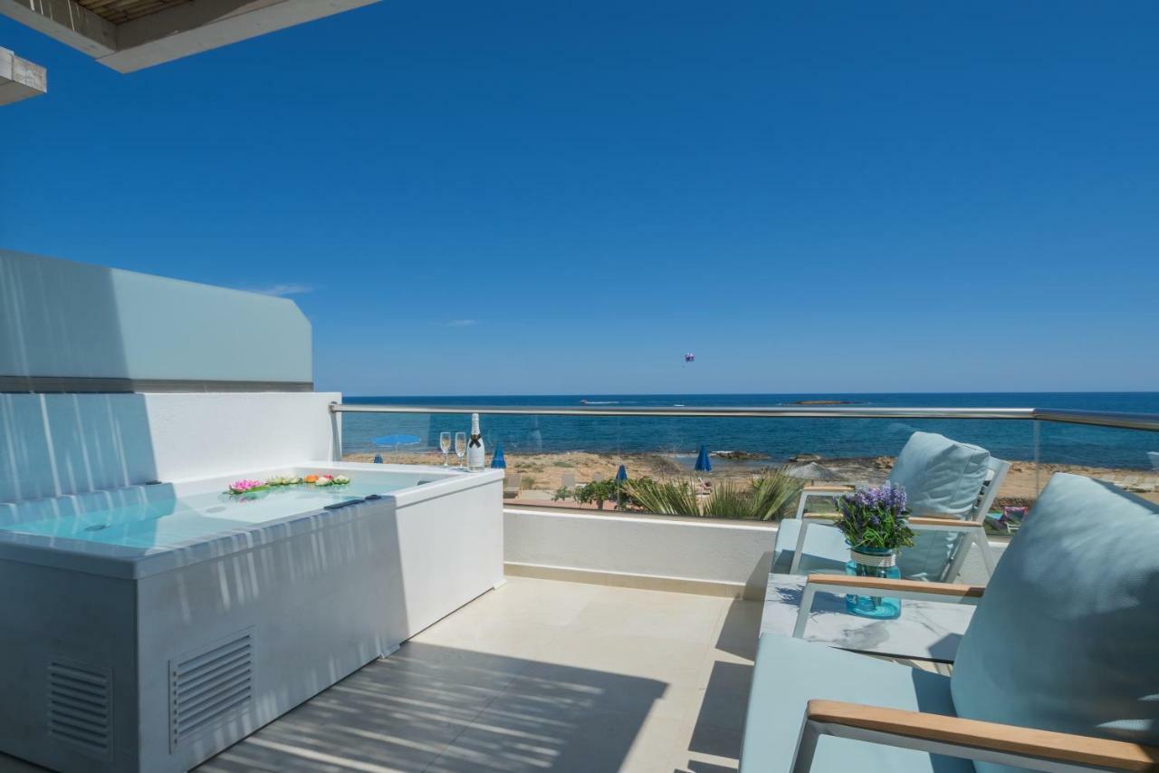 Pyrgos Beach Hotel Apartments Malia  Bagian luar foto