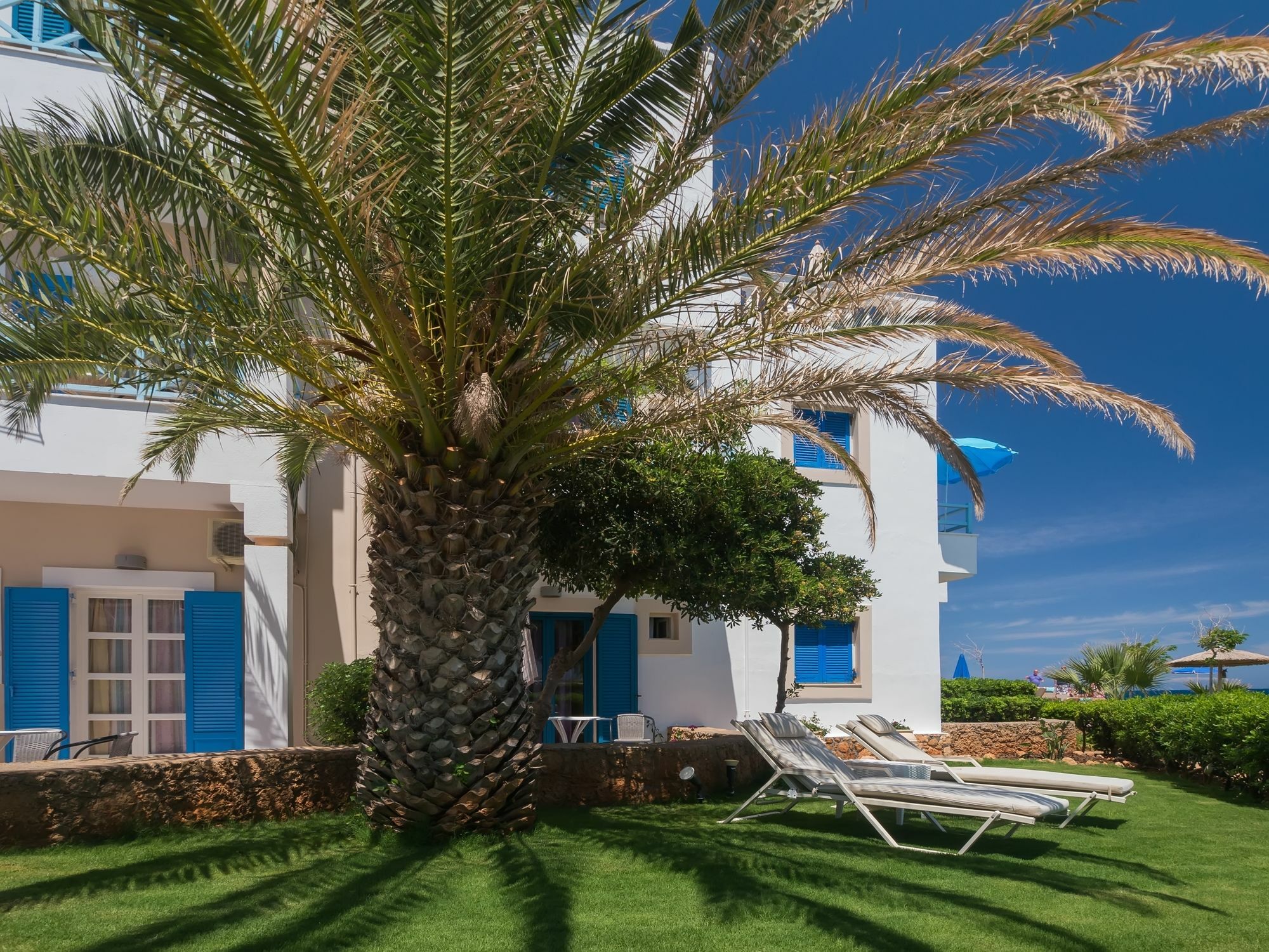 Pyrgos Beach Hotel Apartments Malia  Bagian luar foto